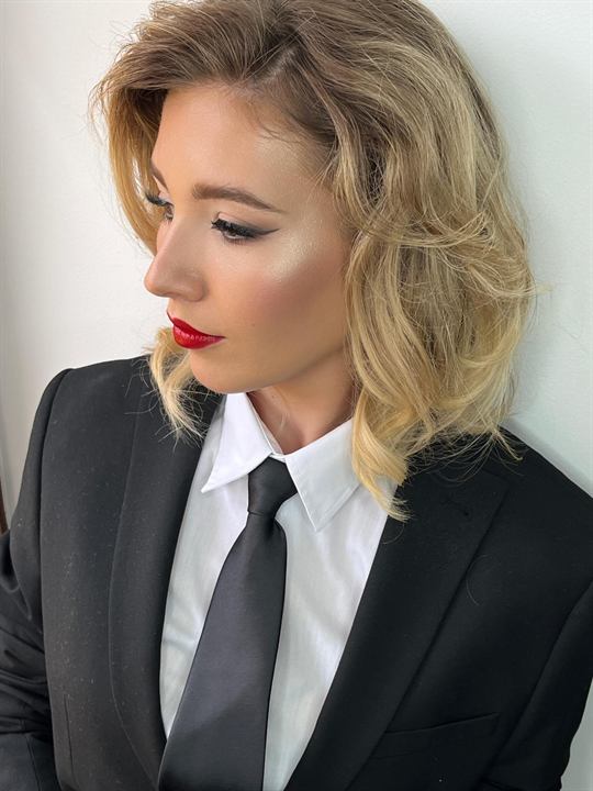 Jemný večerní make-up